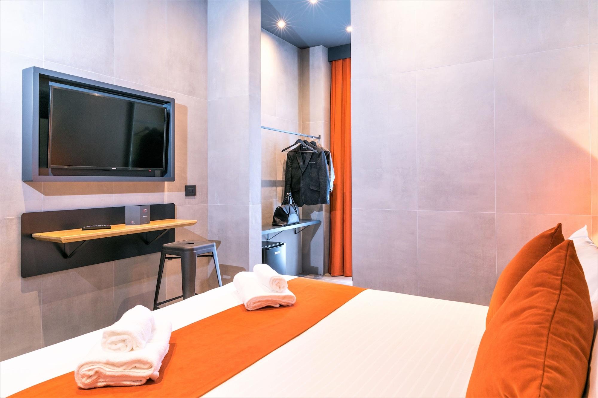 J24 Hotel Milano Esterno foto