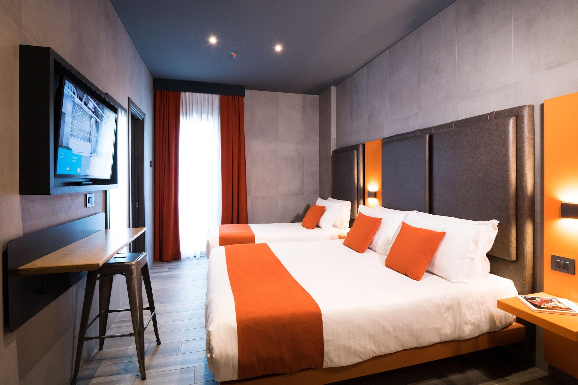 J24 Hotel Milano Esterno foto