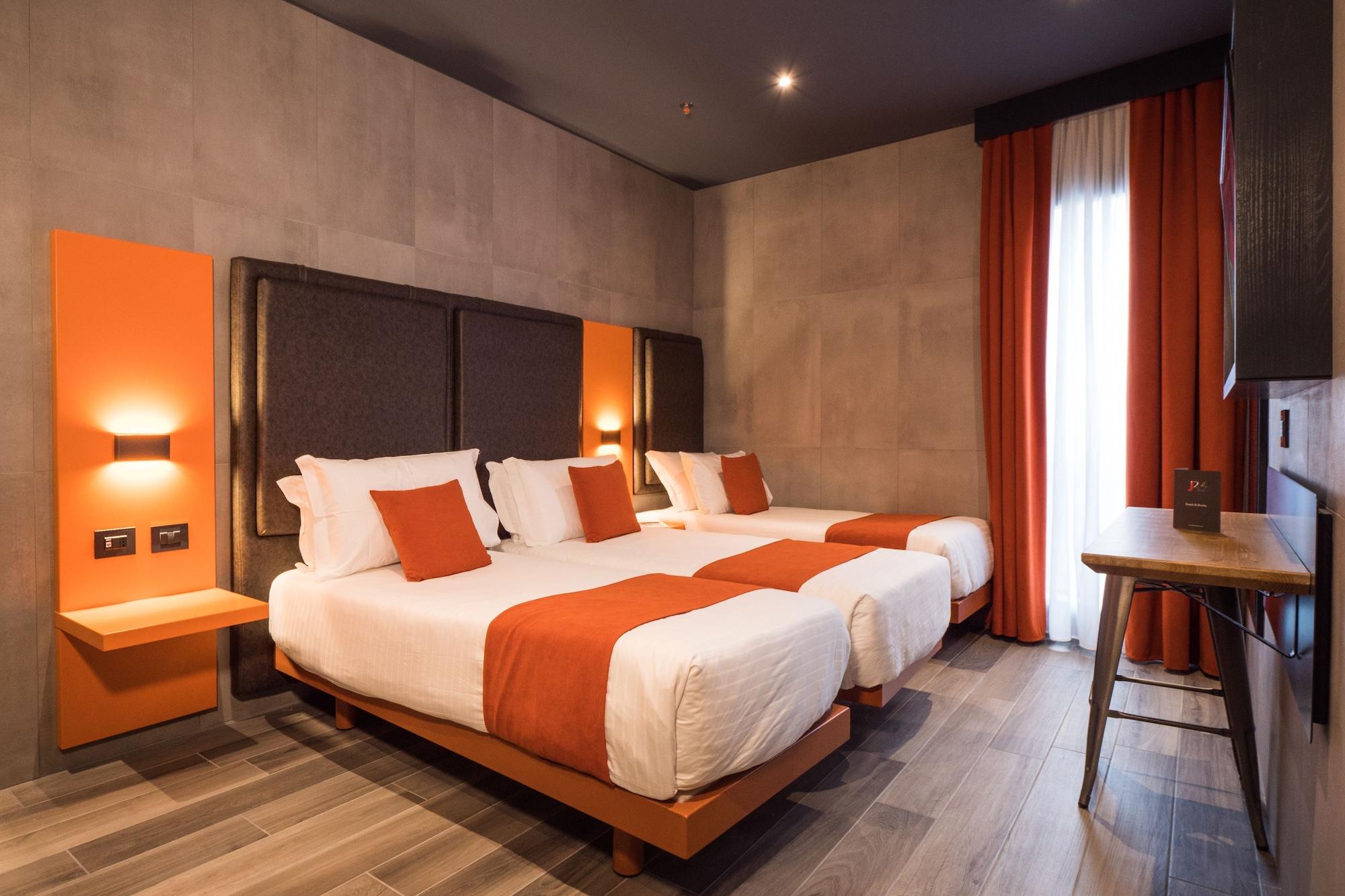 J24 Hotel Milano Esterno foto
