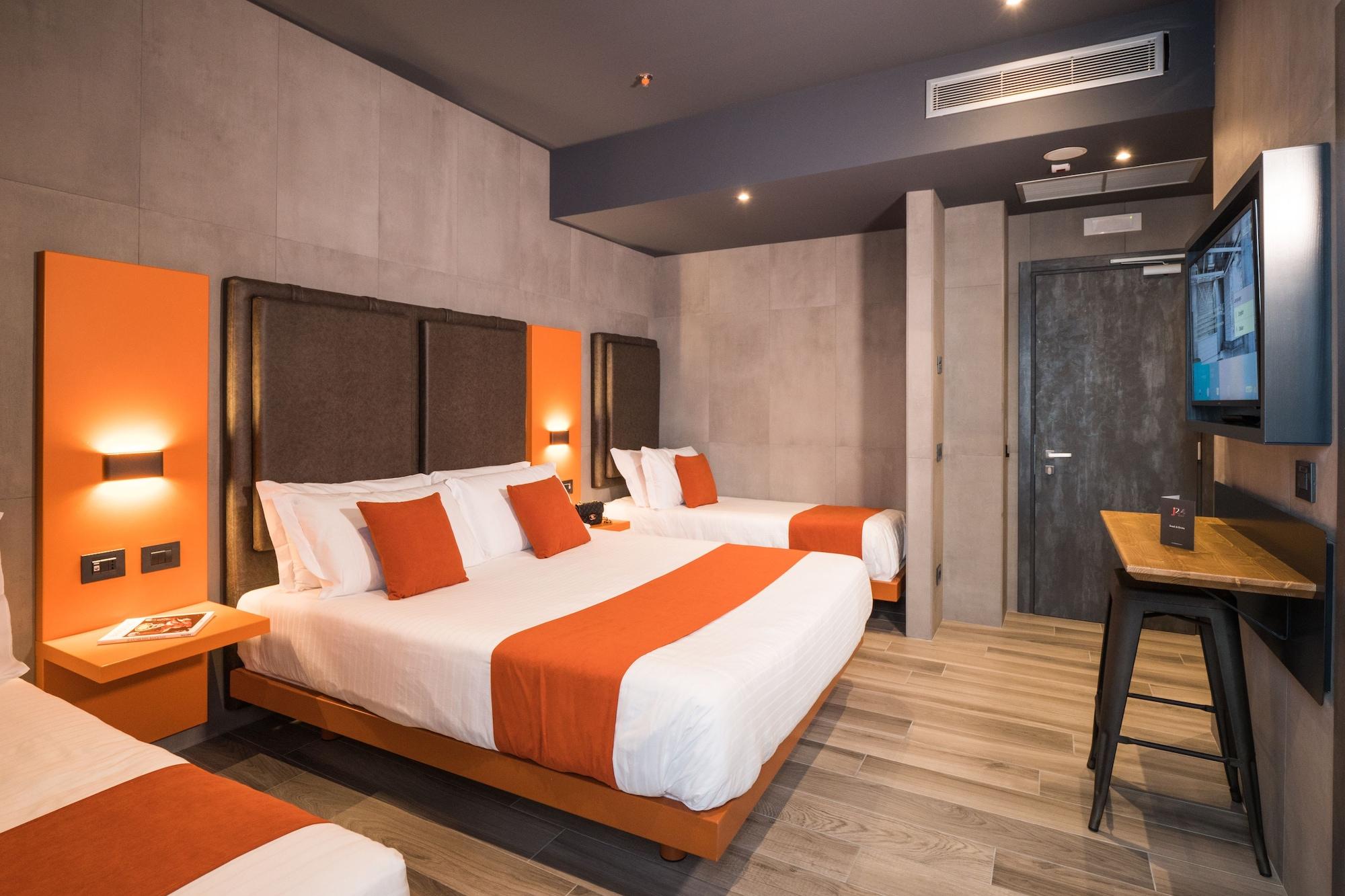 J24 Hotel Milano Esterno foto