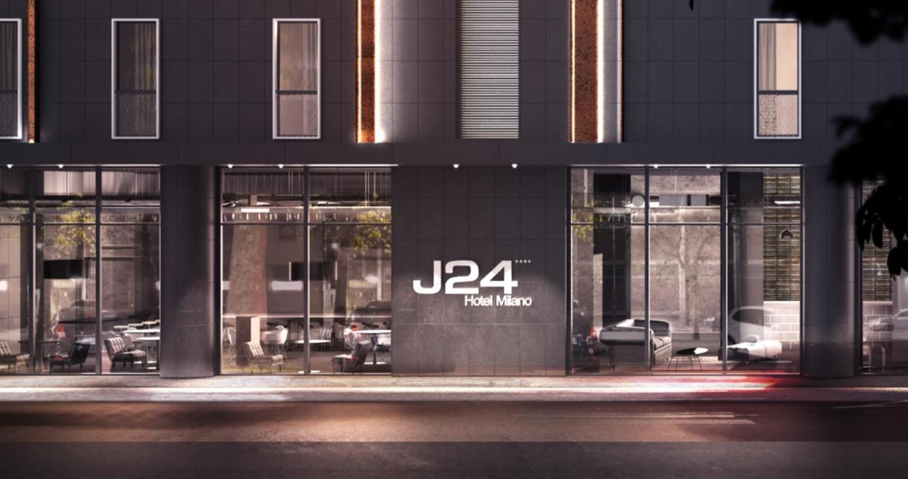 J24 Hotel Milano Esterno foto