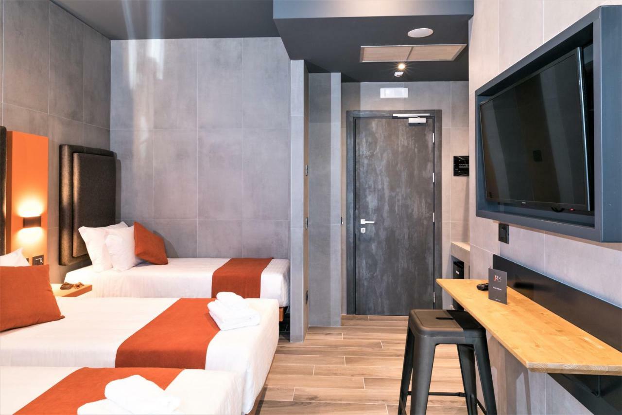 J24 Hotel Milano Esterno foto